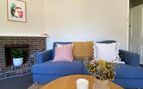 Cosy Apt Metres From Fremantle Markets And Bathers - Hosted By Canstay
